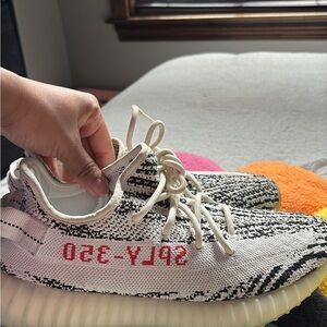 Adidas Yeezy Boost 350 V2 Zebra